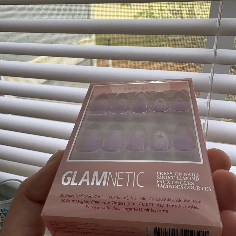 GLAMnetic Short Almond Lavender Press-On Nails - Picture 5 of 7